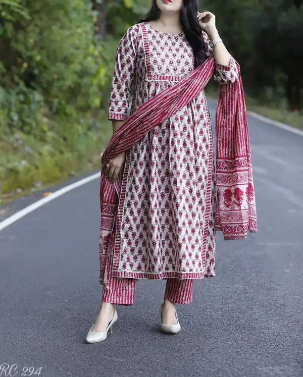 White_Cotton_Rayon_Printed_Ethnic_Set_For_Women