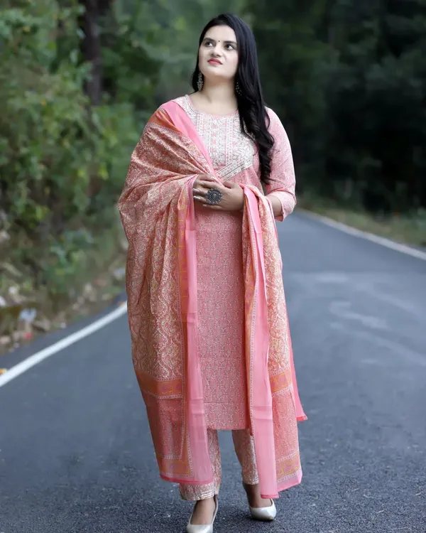 Pink_Cotton_Rayon_Printed_Ethnic_Set_For_Women