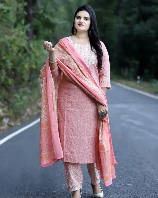 Pink_Cotton_Rayon_Printed_Ethnic_Set_For_Women