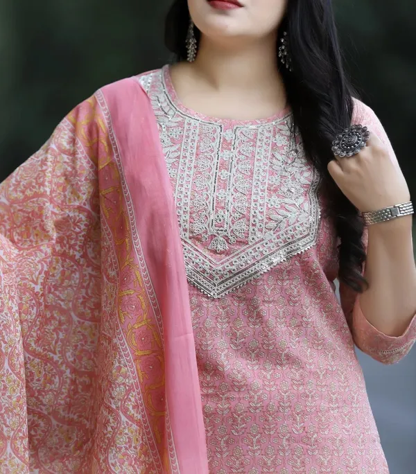 Pink_Cotton_Rayon_Printed_Ethnic_Set_For_Women