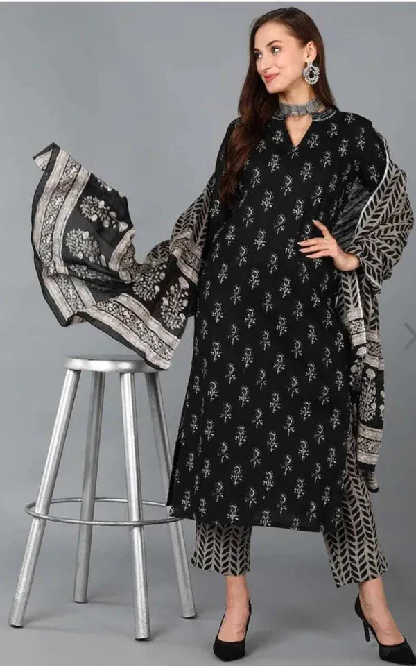 Black_Pure_Cotton_Printed_Ethnic_Set_For_Women