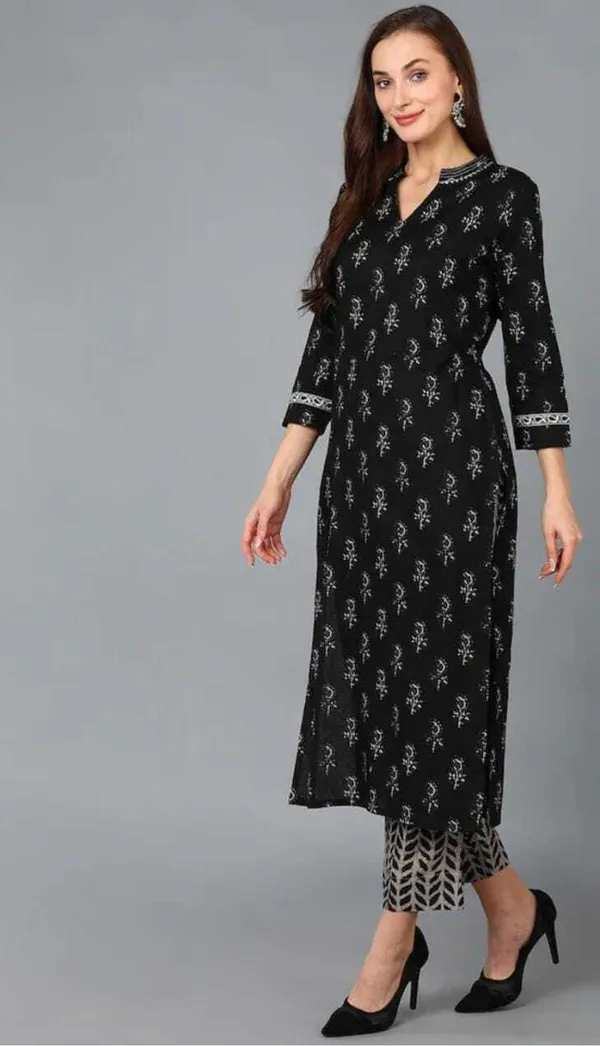 Black_Pure_Cotton_Printed_Ethnic_Set_For_Women