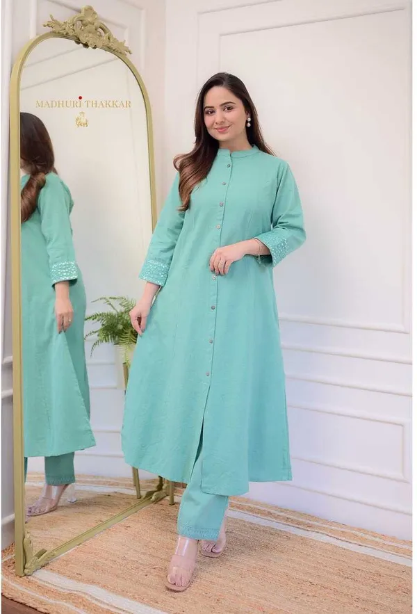 Light_Blue_Viscose_Rayon_Self_Design_Ethnic_Set_For_Women