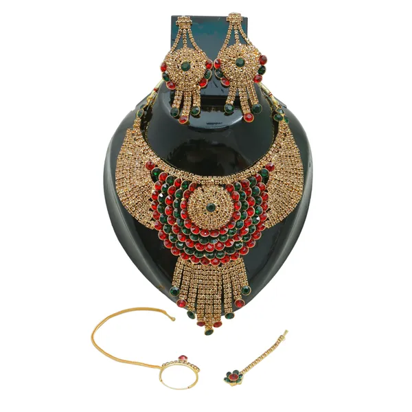Latest_Traditional_Gold_Plated_Pearl_Beaded_Bridal_Jewellery_Set_(1_Necklace,_1_pair_Earrings,_1_Mangtikka)