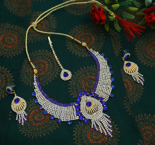 Latest_Traditional_Gold/Silver_Plated_Pearl_Beaded_Necklace_Jewellery_Set_for_Women/Girls