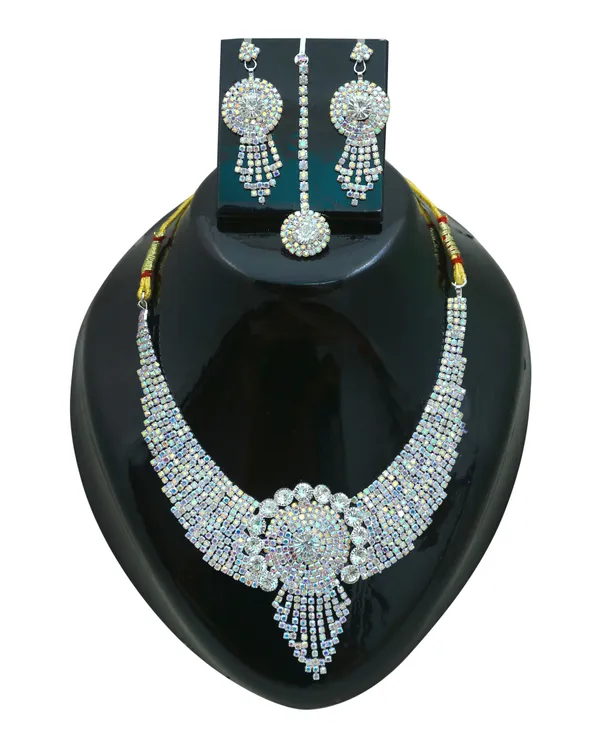 Latest_Traditional_Gold/Silver_Plated_Pearl_Beaded_Necklace_Jewellery_Set_for_Women/Girls