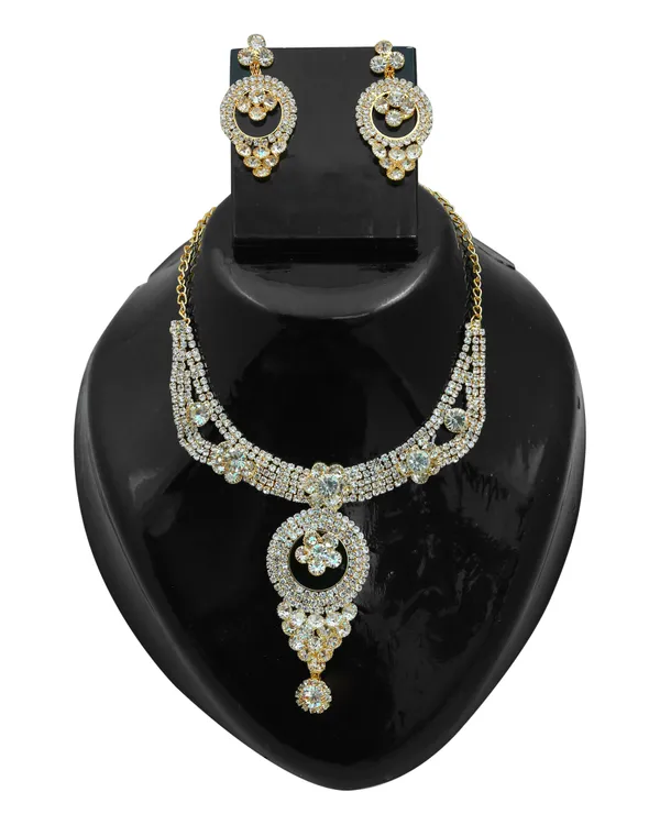 Latest_Traditional_Gold/Silver_Plated_Pearl_Beaded_Necklace_Jewellery_Set_for_Women/Girls