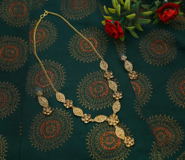 Latest_Traditional_Gold/Silver_Plated_Pearl_Beaded_Necklace_Jewellery_Set_for_Women/Girls