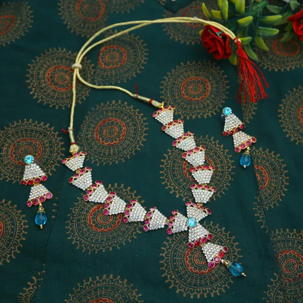 Latest_Traditional_Gold/Silver_Plated_Pearl_Beaded_Necklace_Jewellery_Set_for_Women/Girls