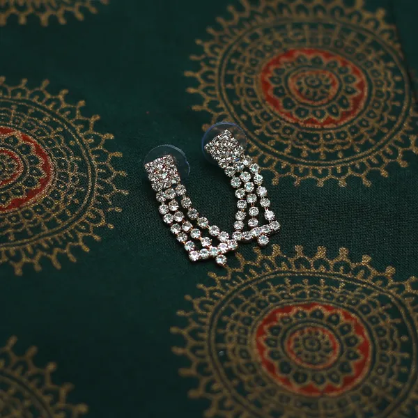 Latest_Traditional_Gold/Silver_Plated_Pearl_Beaded_Necklace_Jewellery_Set_for_Women/Girls
