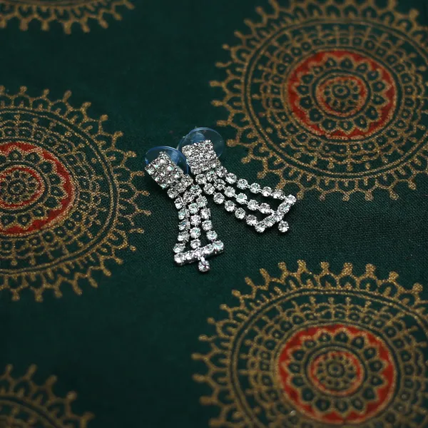 Latest_Traditional_Gold/Silver_Plated_Pearl_Beaded_Necklace_Jewellery_Set_for_Women/Girls