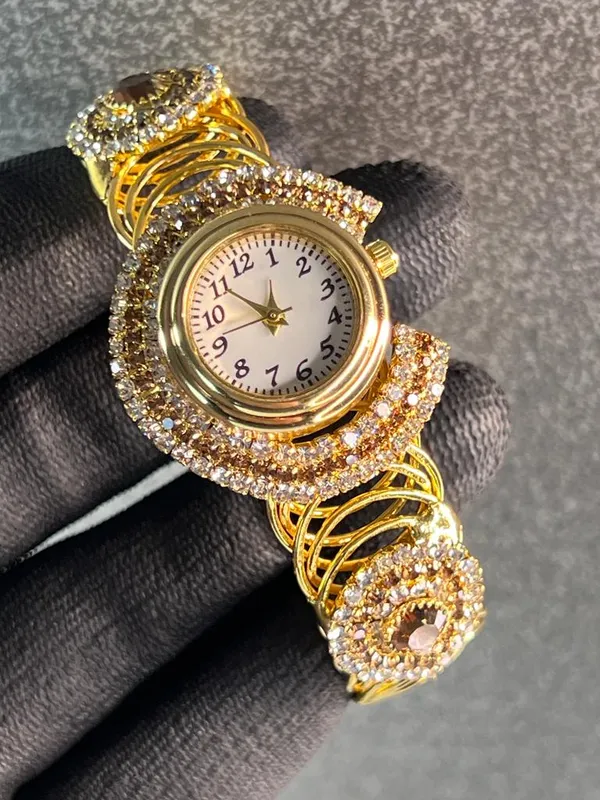 Ladies_Diamond_Edition_Watch_For_Women_And_Girls