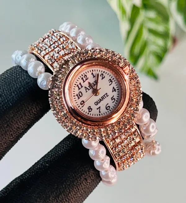 Ladies_Rose_Gold_Diamond_Edition_Watch_For_Women_And_Girls