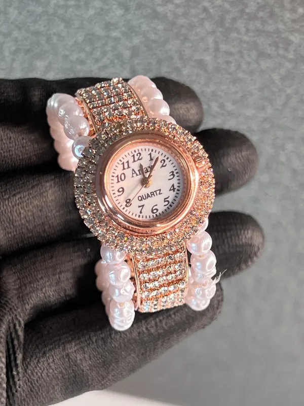 Ladies_Rose_Gold_Diamond_Edition_Watch_For_Women_And_Girls