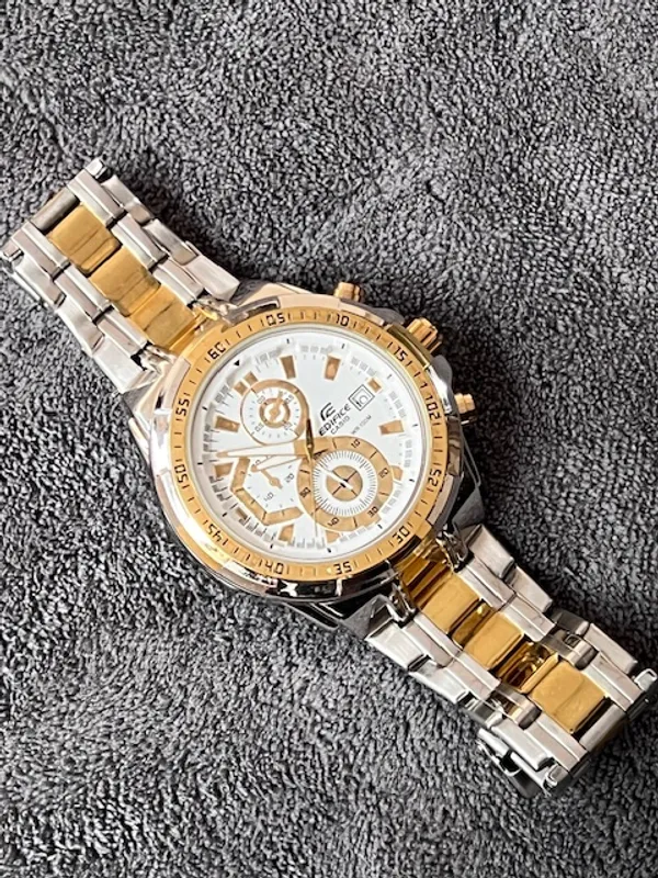 Luxurious_Chronograph_Watch_For_Men