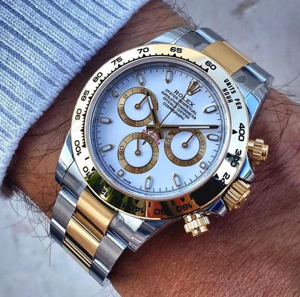 Luxurious_Rolex_Watch_Daytona_Perpetual_For_Men
