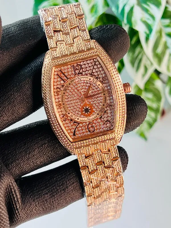 New_Luxurious_Rose_Gold_Analog_Watch_For_Men