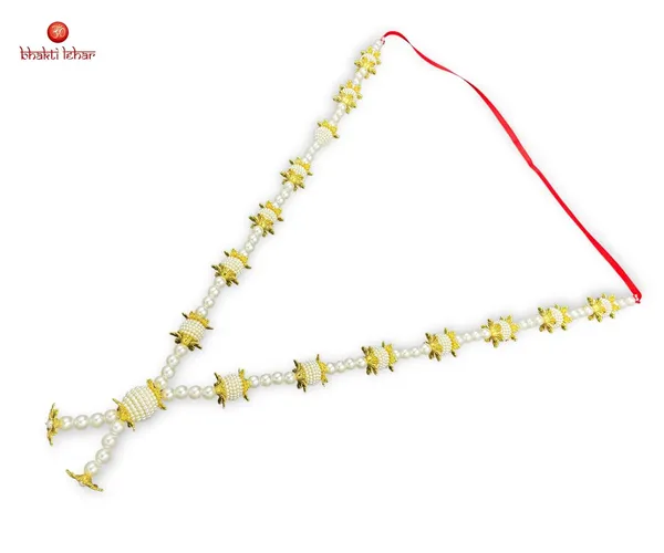 Artificial_Golden_White_Pearl_Moti_Beads_Mala_Garland_for_Photo_Frames,_God_Idols_and_Loved_Ones_(Model-3)_(Size:_22_Inch)