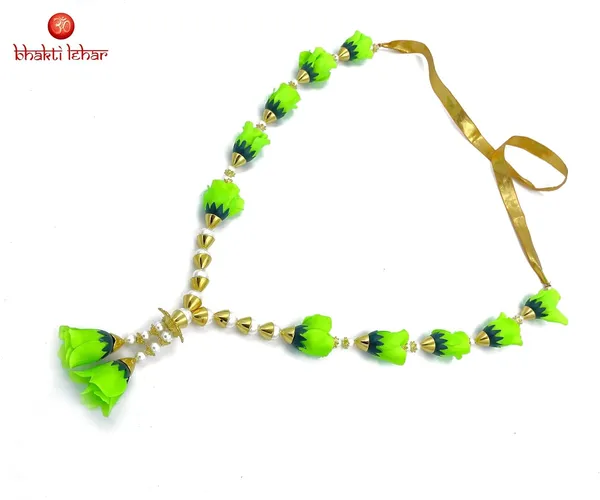 Green_Rose_Flower_Garland_for_Photo_Frame_and_God_Idol_|_Artificial_Pearl_Moti_Gulab_Mala_for_Loved_Ones_(Size:_16_Inch)