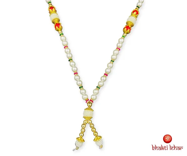 Artificial_Heavy_Pearl_Moti_Stone_Mala_Garland_for_Photo_Frame,_God_Idols_and_Loved_Ones_(Design-3)__(Size:_20_Inch)