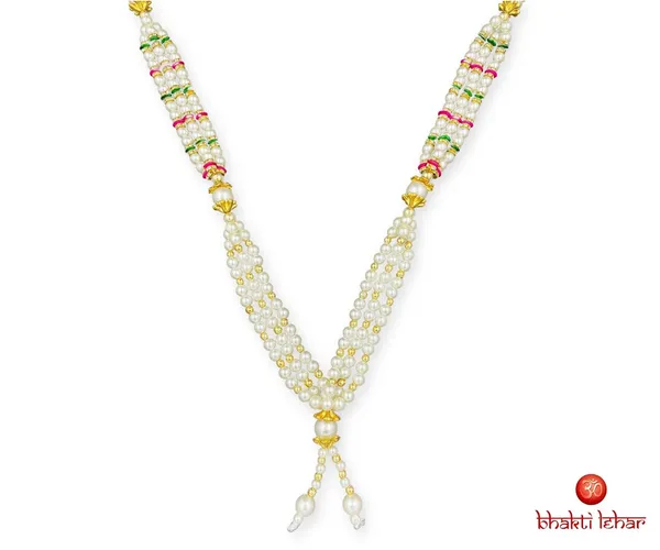 Artificial_Heavy_Triple_Layer_White_Pearl_Moti_Beads_Mala_Garland_for_Photo_Frames,_God_Idols_and_Loved_Ones__(Size:_22_Inch)