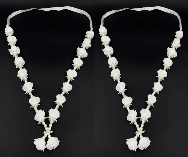 Artificial_White_Rose_Garland_for_Photo_Frame_and_God_Idol/Pearl_Moti_Gulab_Mala_Haar_for_Loved_Ones__(Size:_16_Inch)