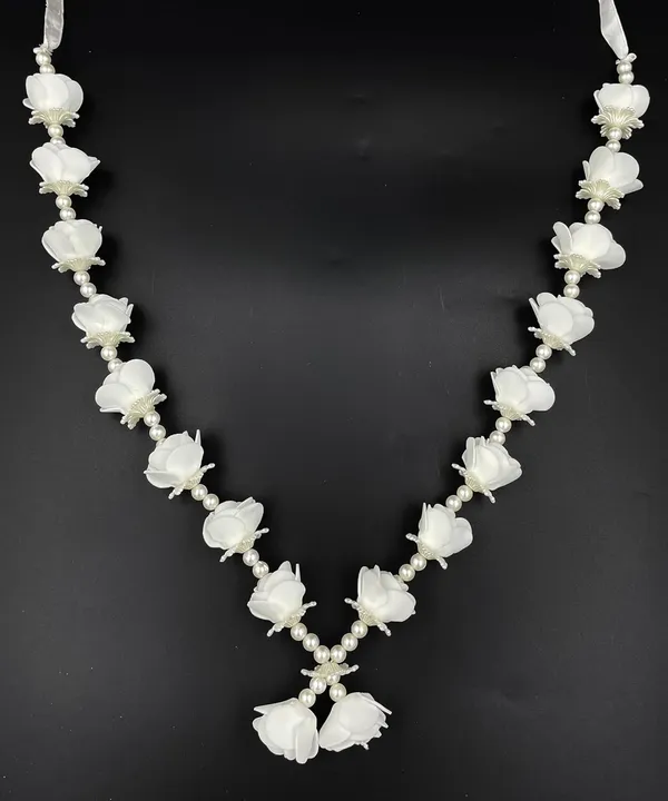 Artificial_White_Rose_Garland_for_Photo_Frame_and_God_Idol/Pearl_Moti_Gulab_Mala_Haar_for_Loved_Ones__(Size:_16_Inch)