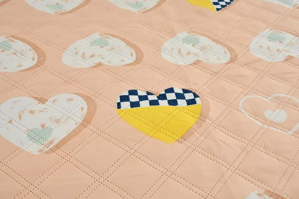 Cotton_Ultrasonic_280_Tc_Printed_King_Size_Quilted_Bed_Cover/Bedsheet_with_2_Pillow_Case_(Luxurious_Royal_90X100_Inches_254X228_cm)