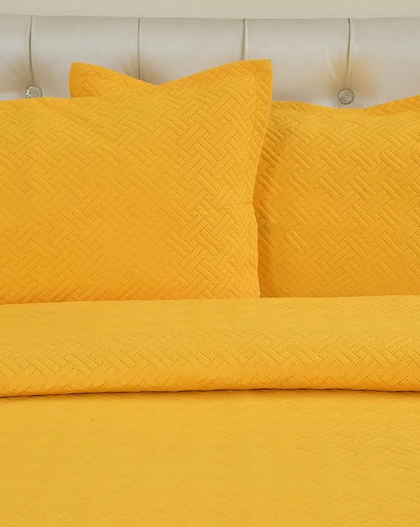 All_Weather_3_Pcs_100%_Cotton_Ultrasonic_280_Tc_Solid_King_Size_Quilted_Bed_Cover/Bedsheet_with_2_Pillow_Case_(Luxurious_90X100_Inches_254X228_cm)