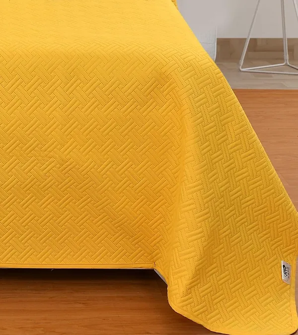 All_Weather_3_Pcs_100%_Cotton_Ultrasonic_280_Tc_Solid_King_Size_Quilted_Bed_Cover/Bedsheet_with_2_Pillow_Case_(Luxurious_90X100_Inches_254X228_cm)