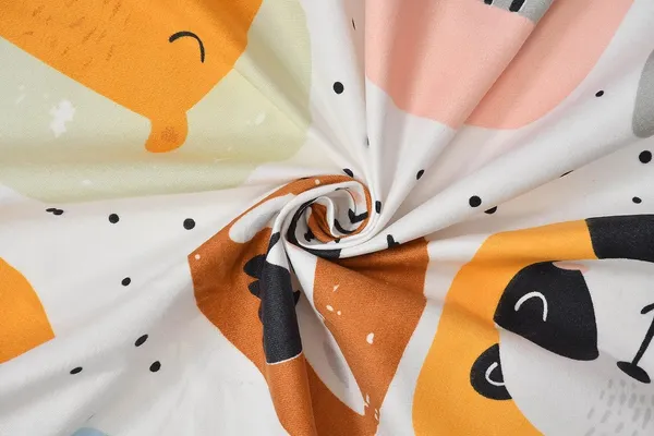 Kids_Cartoon_Supersoft_Animals_Print_bedsheet_1_Double_Bedsheet_with_2_Pillow_Covers_Size_90_inch_x_100_inch