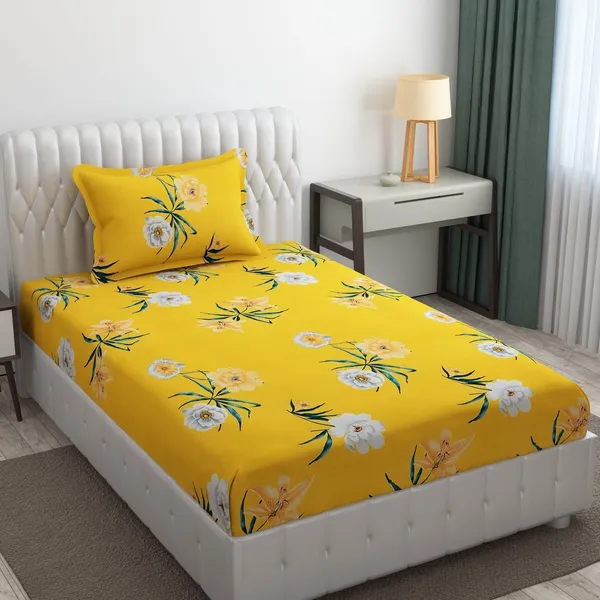 King_Size,_Microfiber_Bed_Sheet_for_Double_Bed,_Floral_Design_Bed_Spread_with_2_Pillow_Covers,_Wrinkle_Free_HypoAllergenic_Bedsheets/Bedcover_(90x95_Rose)
