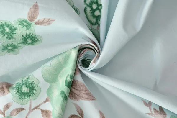 Fitted_Bedsheet_Elastic_Fitted_Bedsheets_with_Cotton_Feel_Premium_Glace_Cotton_Queen_Size_Elastic_Fitted_Bedsheet_with_2_Pillow_Covers_(_Cream_Flower)_Size_72_x_60_x_8_inch