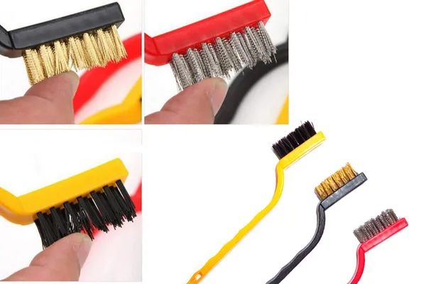 Gas_Stove_Cleaning_Wire_Brush_Metal_Brush_For_Cleaning,_Brass_Rust_&_Paint_Removal_Metal_Scrubbing_Polishing_Brush,_Kitchen_Tools_Cleaner_Brush_-_(Pack_Of_1_Contains_3_Pieces_Of_Brush)