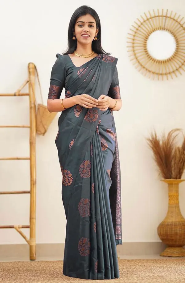 https://cdn-image.blitzshopdeck.in/ShopdeckCatalogue/tr:f-webp,w-600,fo-auto/660fe164464c6ae8e59bf138/media/grey_Trendy_Jacquard_Woven_Litchi_Silk_Banarasi_Saree_for_Woman_with_Unstitched_Blouse_4C2MWOV7AL_2024-05-27_1.jpg__Aara Fashion