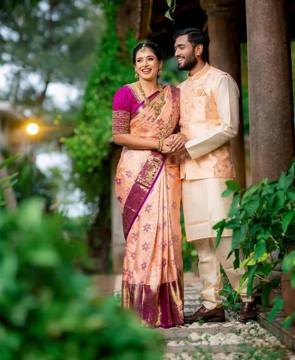Attractive_Peach_Soft_Banarasi_Silk_Saree_With_Lovely_Blouse_Piece