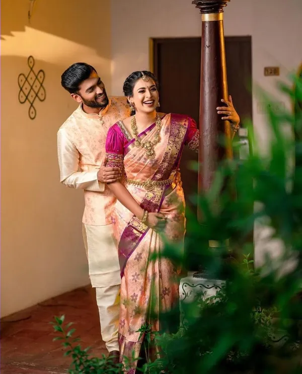Attractive_Peach_Soft_Banarasi_Silk_Saree_With_Lovely_Blouse_Piece