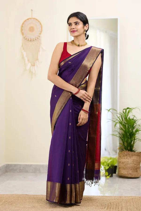 Handloom_Linen_Saree_with_Unstitched_Blouse