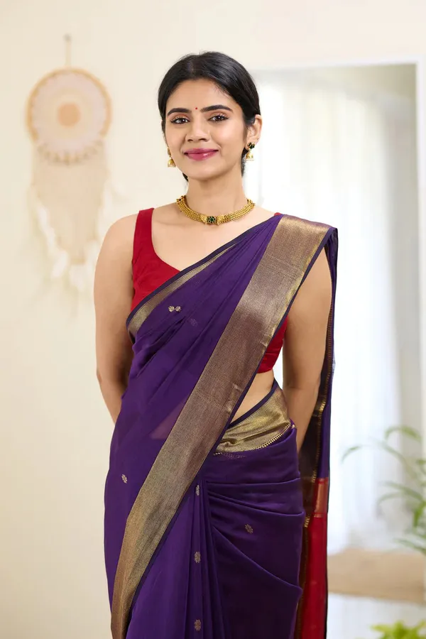 Handloom_Linen_Saree_with_Unstitched_Blouse