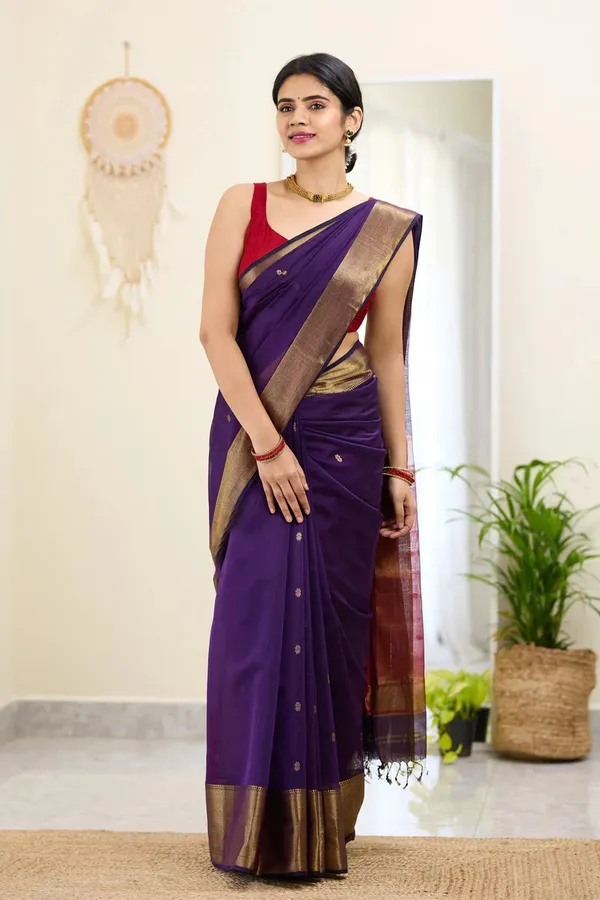 Handloom_Linen_Saree_with_Unstitched_Blouse