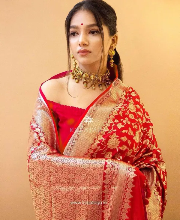 Designer_Red_Soft_Banarasi_Silk_Saree_With_Impressive_Blouse_Piece