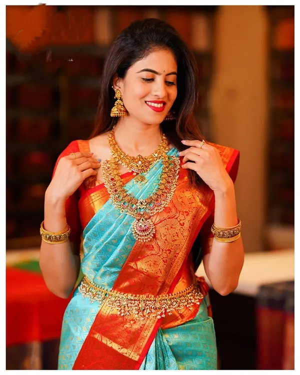 Gossamer_Dark_Pink_Soft_Banarasi_Silk_Saree_With_Elision_Blouse_Piece