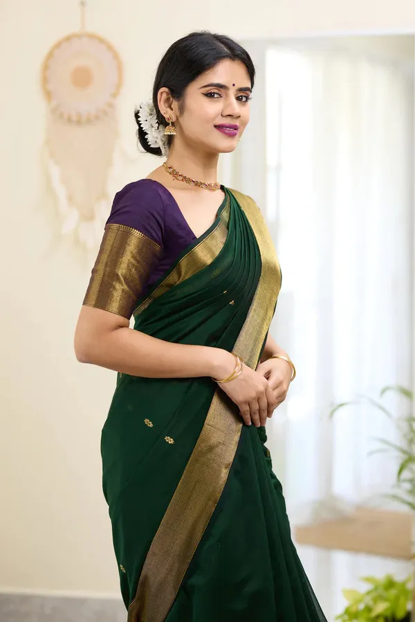 Handloom_Linen_Saree_with_Unstitched_Blouse