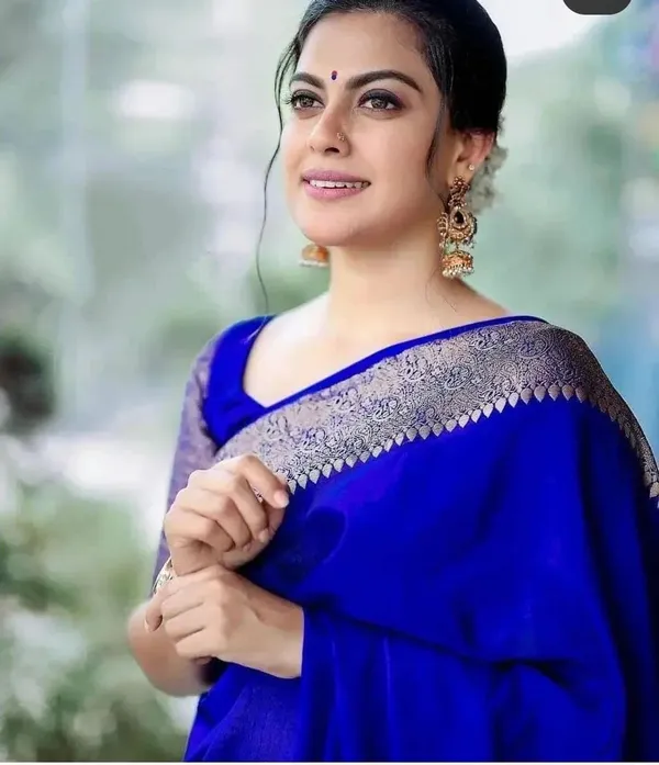 Soft_Silk_Saree_With_Bucolic_Blouse_Piece_|_Ideal_Royal_Blue