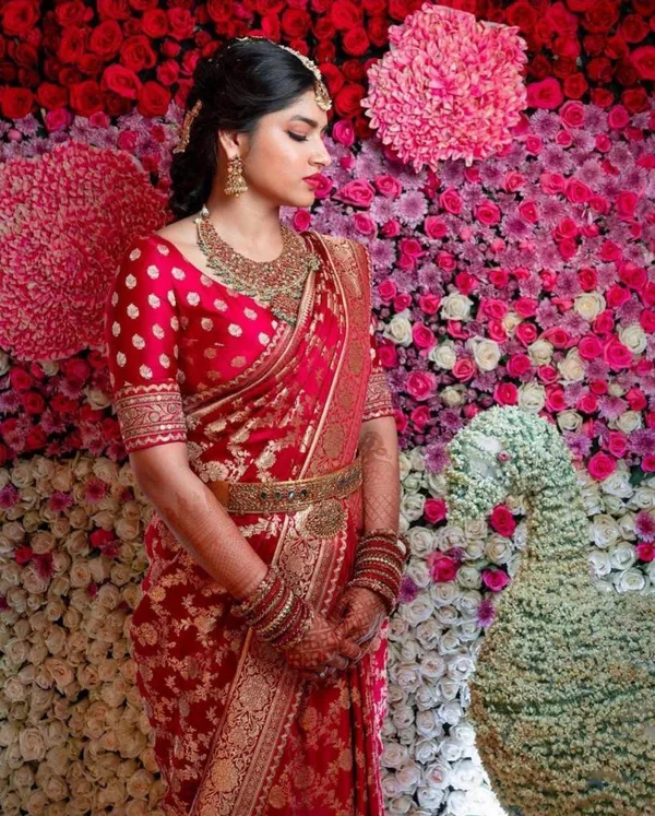 Majesty_Red_Soft_Banarasi_Silk_Saree_With_Angelic_Blouse_Piece