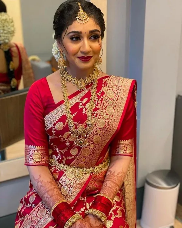Majesty_Red_Soft_Banarasi_Silk_Saree_With_Angelic_Blouse_Piece