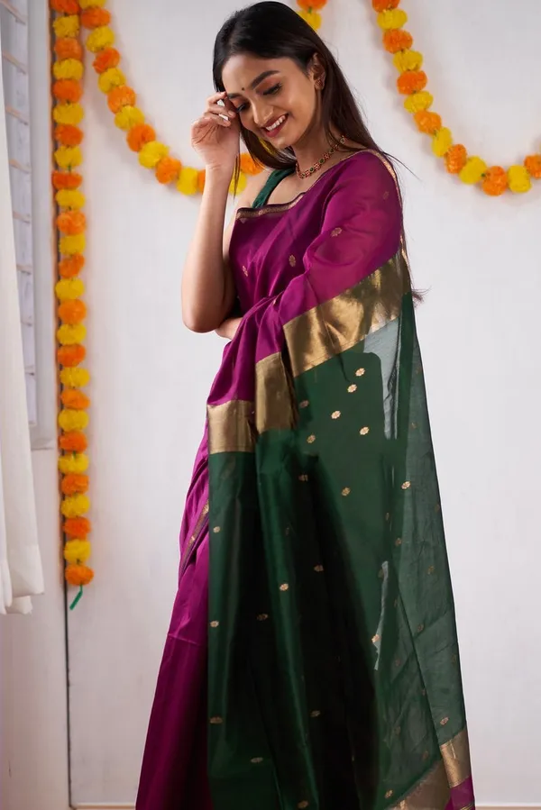 Handloom_Linen_Saree_with_Unstitched_Blouse