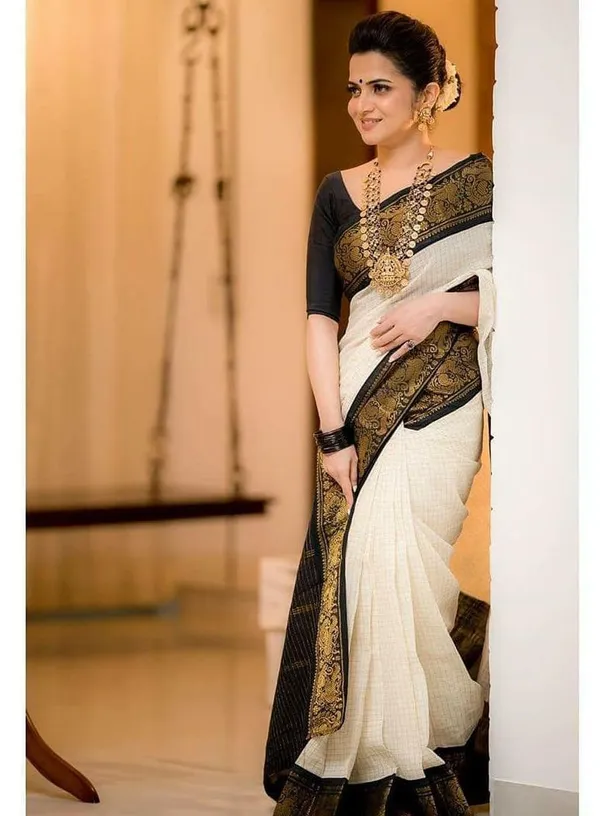 Moiety_Off_White_Soft_Banarasi_Silk_Saree_With_Panoply_Blouse_Piece