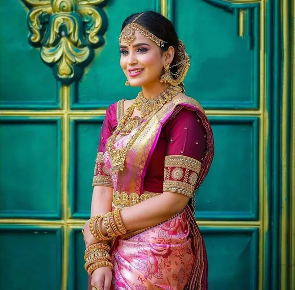 Quintessential_Pink_Soft_Banarasi_Silk_Saree_With_Nemesis_Blouse_Piece