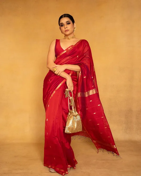 Cotton_Silk_Saree_with_Unstitched_Blouse